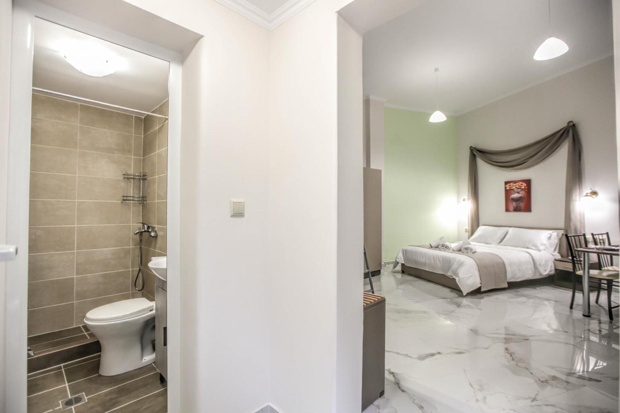 Del Sol #2 Meteora Luxurious Family Suites Kalambaka Esterno foto